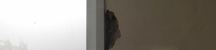 [2013/6/30]部屋の壁が崩れました