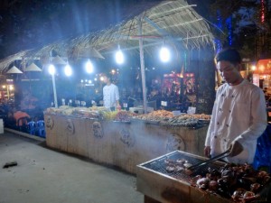 炭火焼きスタイルのベトナム料理が多い。