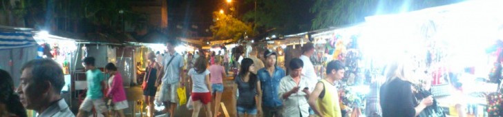 Chợ Đêm Nha Trang (ニャチャンナイトマーケット)