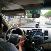 ホーチミンでタクシー配車サービスUberを使う方法と体験談（車種について更新しました）