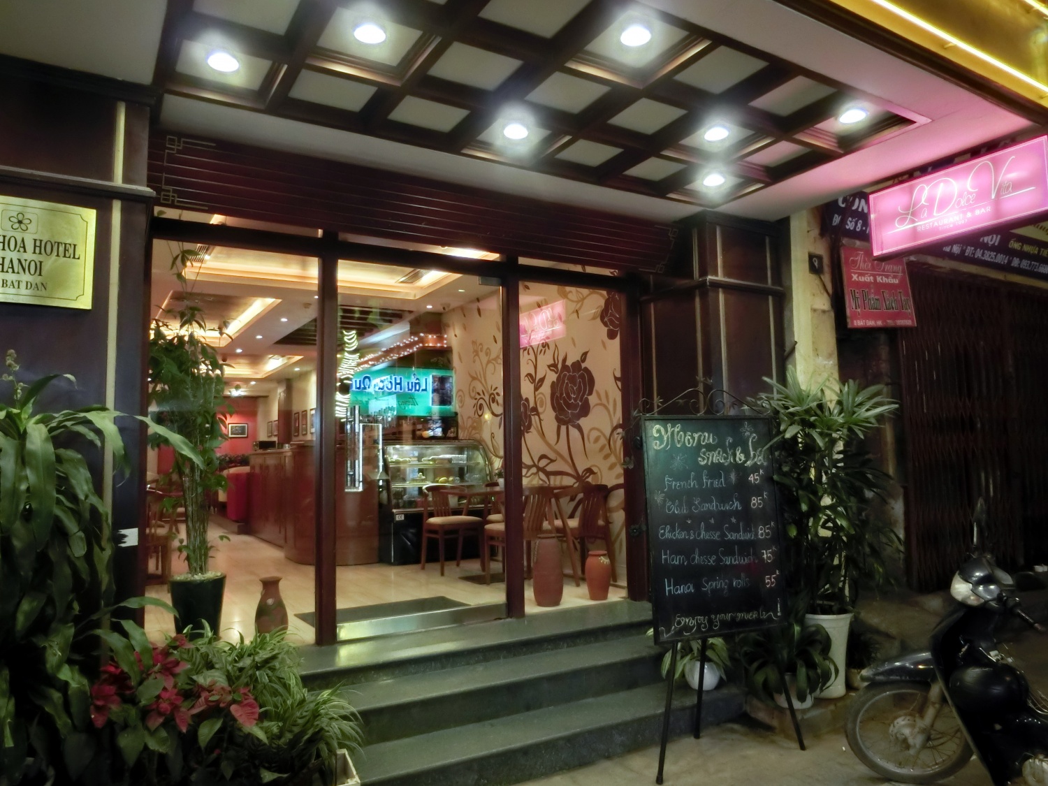 ラドルチェヴィタ La Dolce Vita ハノイのホテル 中級ホテル スポットデータベース ベトナム生活 観光情報ナビ ベトナビ