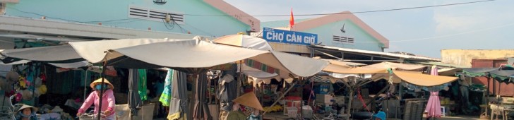 カンゾー市場 (Chợ Cần Giờ)