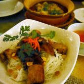 ドン・フォー・レストラン(Đông Phố Restaurant)