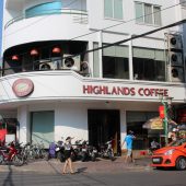 ハイランドコーヒー ファングーラオ店(Highland Coffee Pham Ngu Lao )