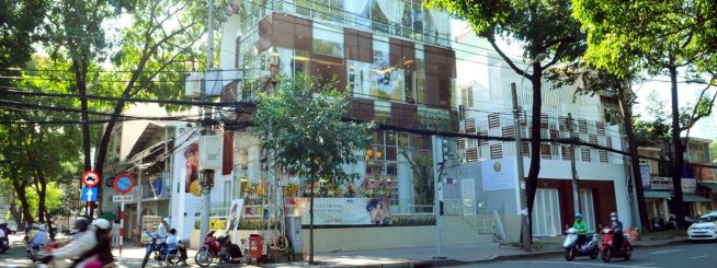 J-first Tokyo外観