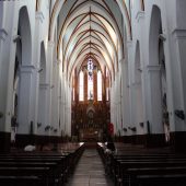 ハノイ観光には欠かせない、街歩きの中心エリアにたたずむハノイ大教会