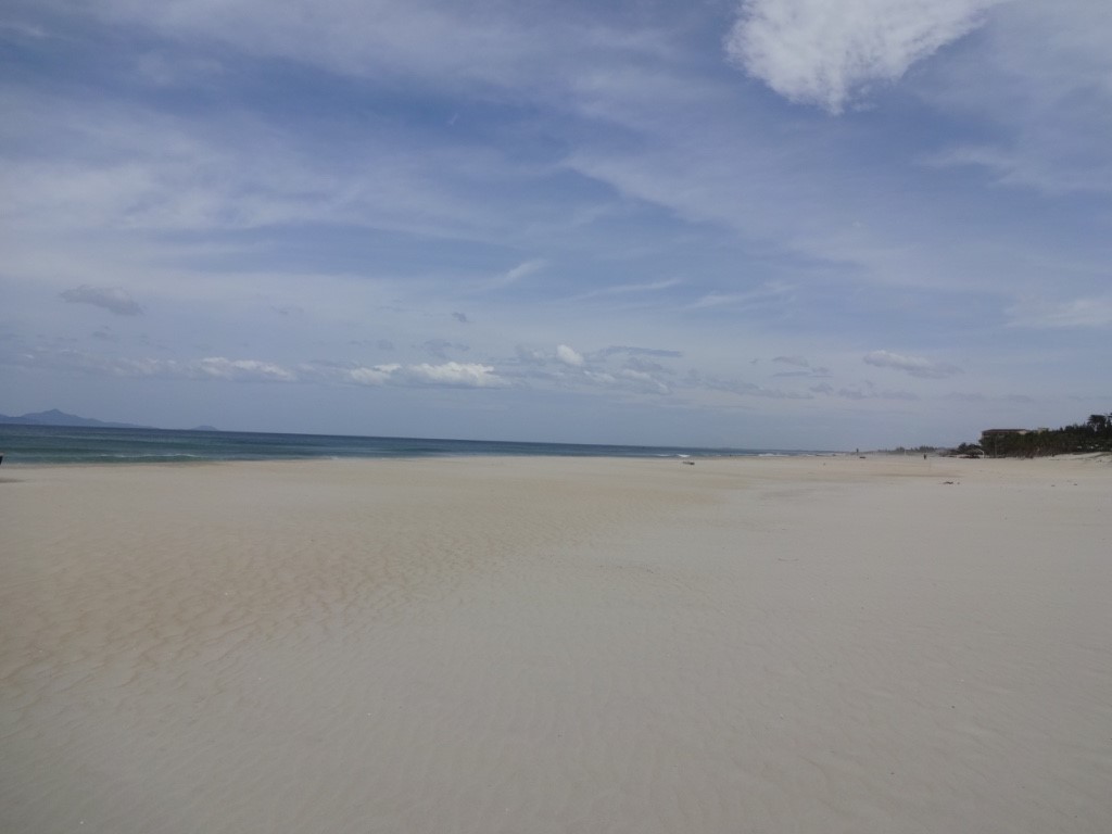 ダナンの２大ビーチ ミーケビーチ と ノンヌォックビーチ で思う存分リゾート気分を味わいませんか ベトナム観光ガイド ダナン観光ガイド ベトナム生活 観光情報ナビ ベトナビ
