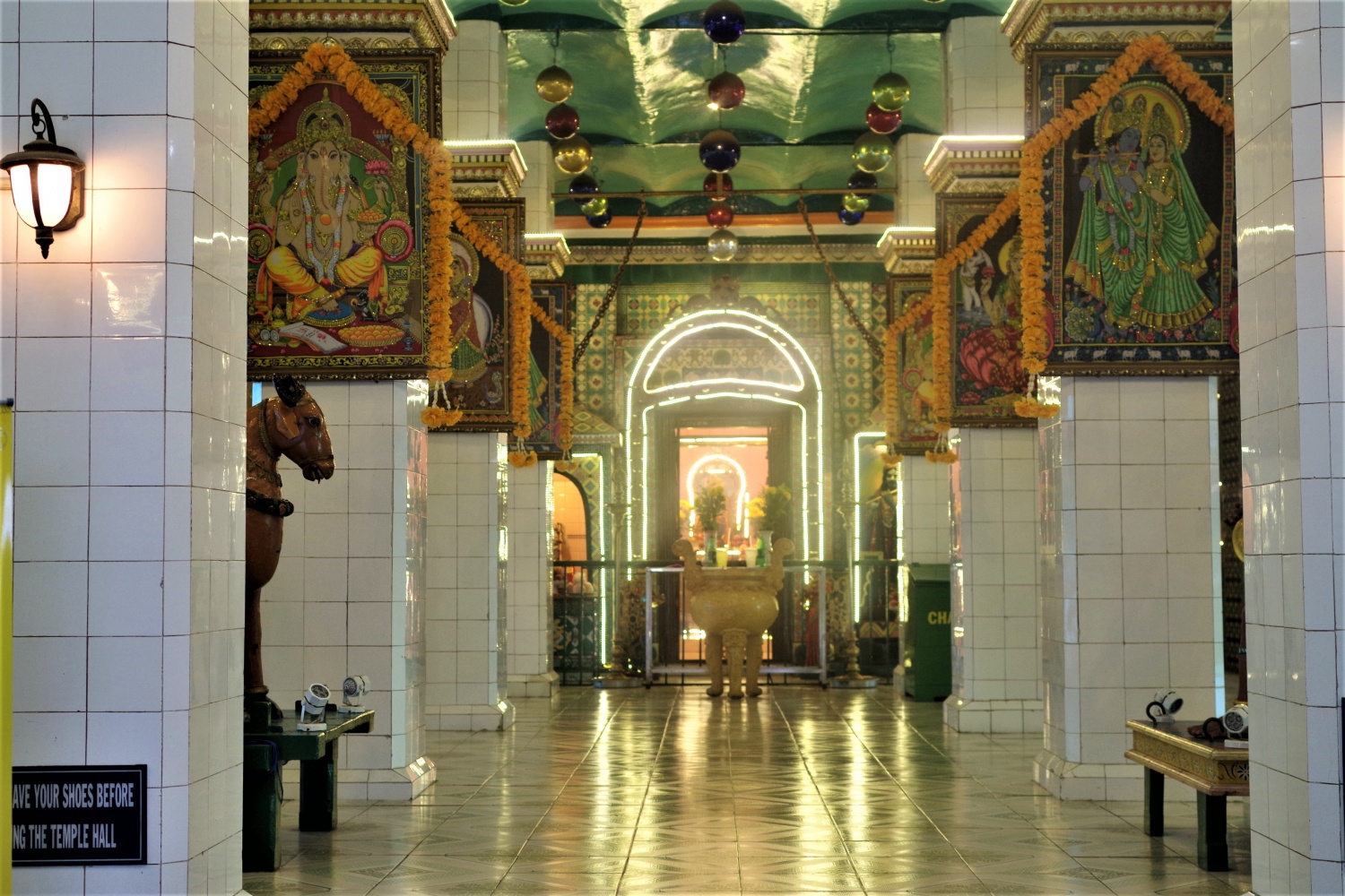 ホーチミン1区にあるヒンドゥー教寺院 スリ タンディ ユッタ パニ寺院 スリ マリアマン寺院 に行ってみよう ベトナビ