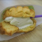 「世界で2番めにおいしい焼きたてメロンパンアイス」がドンコイ・グエンフエエリアにオープン！